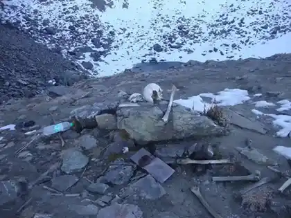 Human skeletal remains at skeleton lake