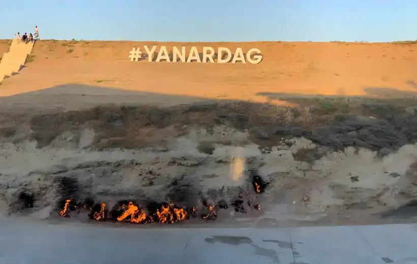 Yanar Dag - Burning mountain.